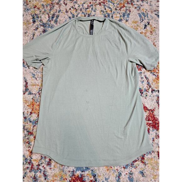 Lululemon Men's Light Green Metal Vent Tech Shirt Size Small Gym Workout STAINS - Picture 1 of 7
